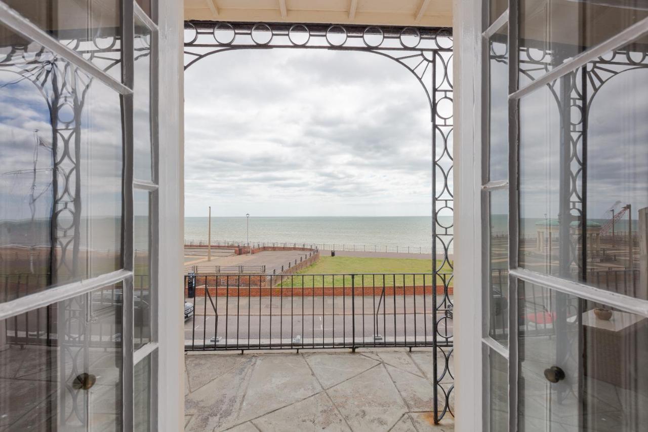 Beach View: Stunning Sea View & Balcony Apartment Ramsgate Exterior photo